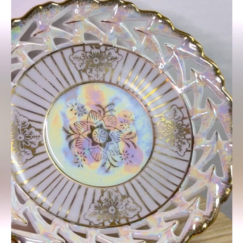 Vintage Kudo KUD2 Lustreware Reticulated Floral Plate Gold Filigree Japan